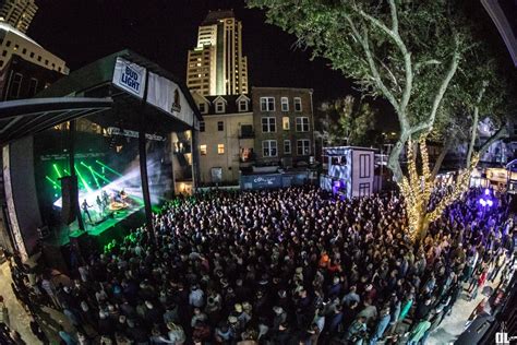 Jannus landing st. petersburg - Jul 21, 2023 · The scene: Jannus Live, located at 200 1st Ave. N in St. Petersburg is a 2,000-person capacity, open-air venue with a large tree in the back of its courtyard (and yes, it’s much worse than ... 